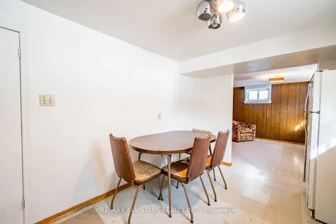 394 Osiris Drive Richmond Hill ON L4C 2P9