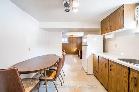 394 Osiris Drive Richmond Hill ON L4C 2P9