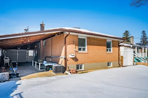 394 Osiris Drive Richmond Hill ON L4C 2P9