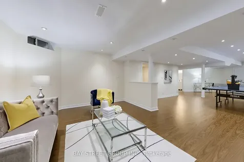 103 Colesbrook Road Richmond Hill ON L4S 2G3