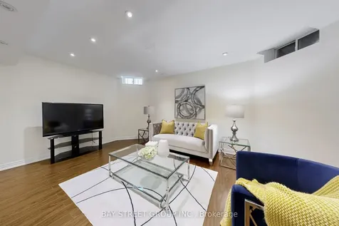 103 Colesbrook Road Richmond Hill ON L4S 2G3