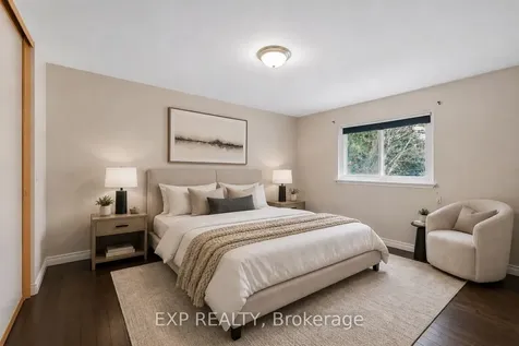 810 Srigley Street Newmarket ON L3Y 1X7
