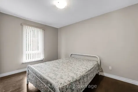 810 Srigley Street Newmarket ON L3Y 1X7