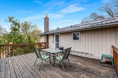 810 Srigley Street Newmarket ON L3Y 1X7