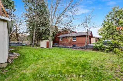 810 Srigley Street Newmarket ON L3Y 1X7
