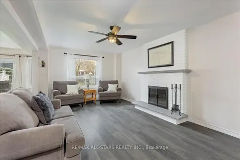 6 Hadera Place Georgina ON L4P 3N6