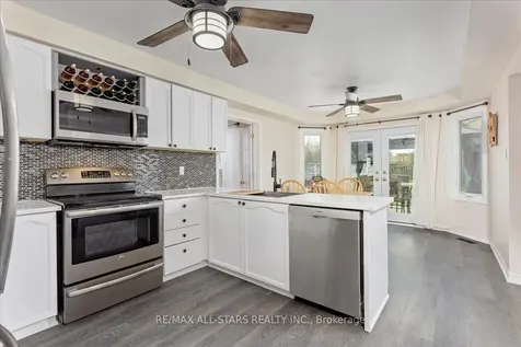 6 Hadera Place Georgina ON L4P 3N6