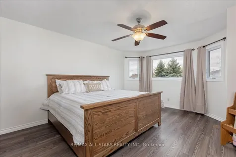 6 Hadera Place Georgina ON L4P 3N6