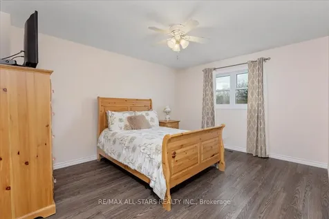 6 Hadera Place Georgina ON L4P 3N6