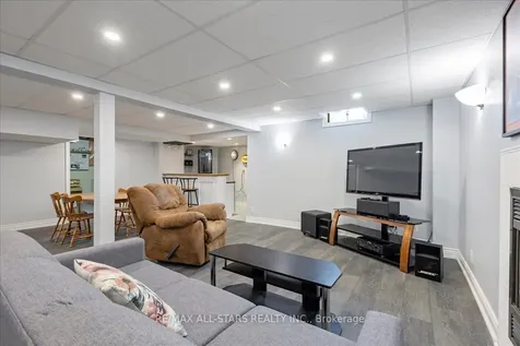 6 Hadera Place Georgina ON L4P 3N6