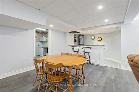 6 Hadera Place Georgina ON L4P 3N6