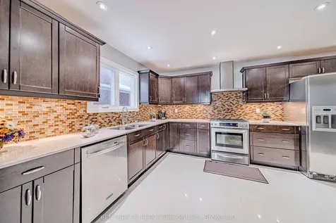 16 Muster Court Markham ON L3R 9G4