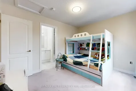 9 Sunnyside Hill Road Markham ON L6B 0X4