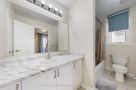 9 Sunnyside Hill Road Markham ON L6B 0X4