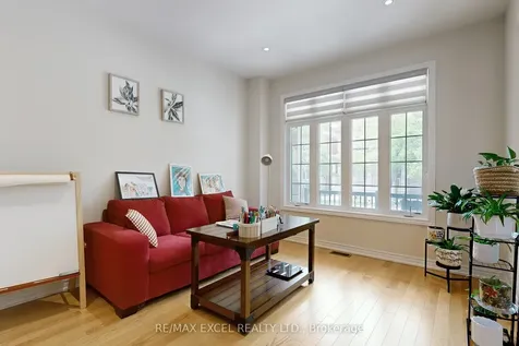 9 Sunnyside Hill Road Markham ON L6B 0X4