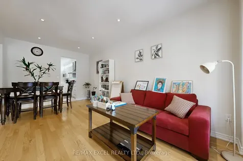 9 Sunnyside Hill Road Markham ON L6B 0X4