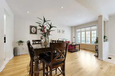 9 Sunnyside Hill Road Markham ON L6B 0X4