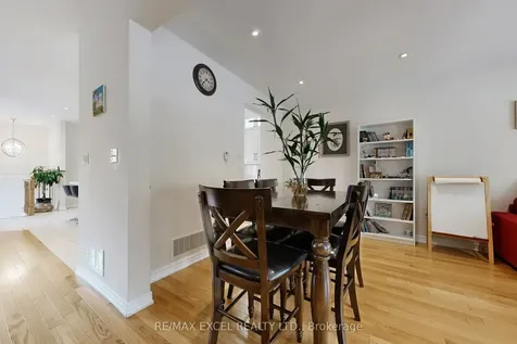 9 Sunnyside Hill Road Markham ON L6B 0X4