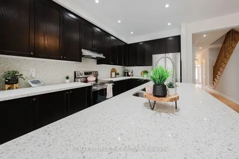 49 Walter Procter Road East Gwillimbury ON L9N 0P1