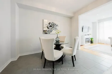 49 Walter Procter Road East Gwillimbury ON L9N 0P1