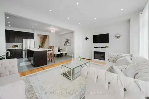 49 Walter Procter Road East Gwillimbury ON L9N 0P1