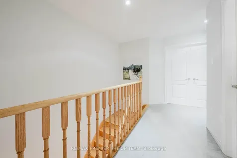 49 Walter Procter Road East Gwillimbury ON L9N 0P1
