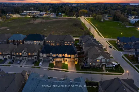 49 Walter Procter Road East Gwillimbury ON L9N 0P1