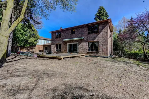 28 Cobblestone Drive Markham ON L3T 4E4