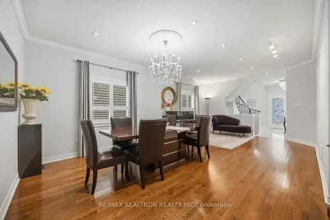 10 Dovetail Drive Richmond Hill ON L4E 5B1
