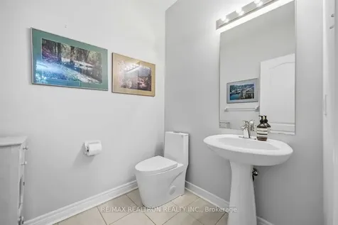 10 Dovetail Drive Richmond Hill ON L4E 5B1
