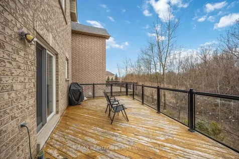 10 Dovetail Drive Richmond Hill ON L4E 5B1