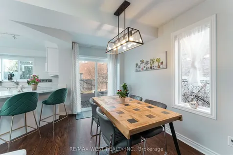 682 Napa Valley Avenue Vaughan ON L4H 2J1
