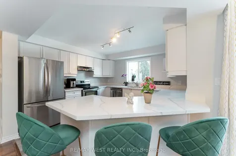 682 Napa Valley Avenue Vaughan ON L4H 2J1