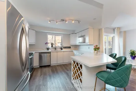 682 Napa Valley Avenue Vaughan ON L4H 2J1