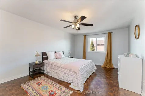 682 Napa Valley Avenue Vaughan ON L4H 2J1