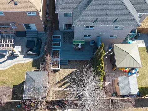 682 Napa Valley Avenue Vaughan ON L4H 2J1