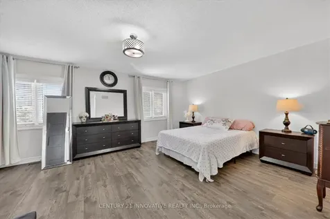 255 Denise Circle Newmarket ON L3X 2K1