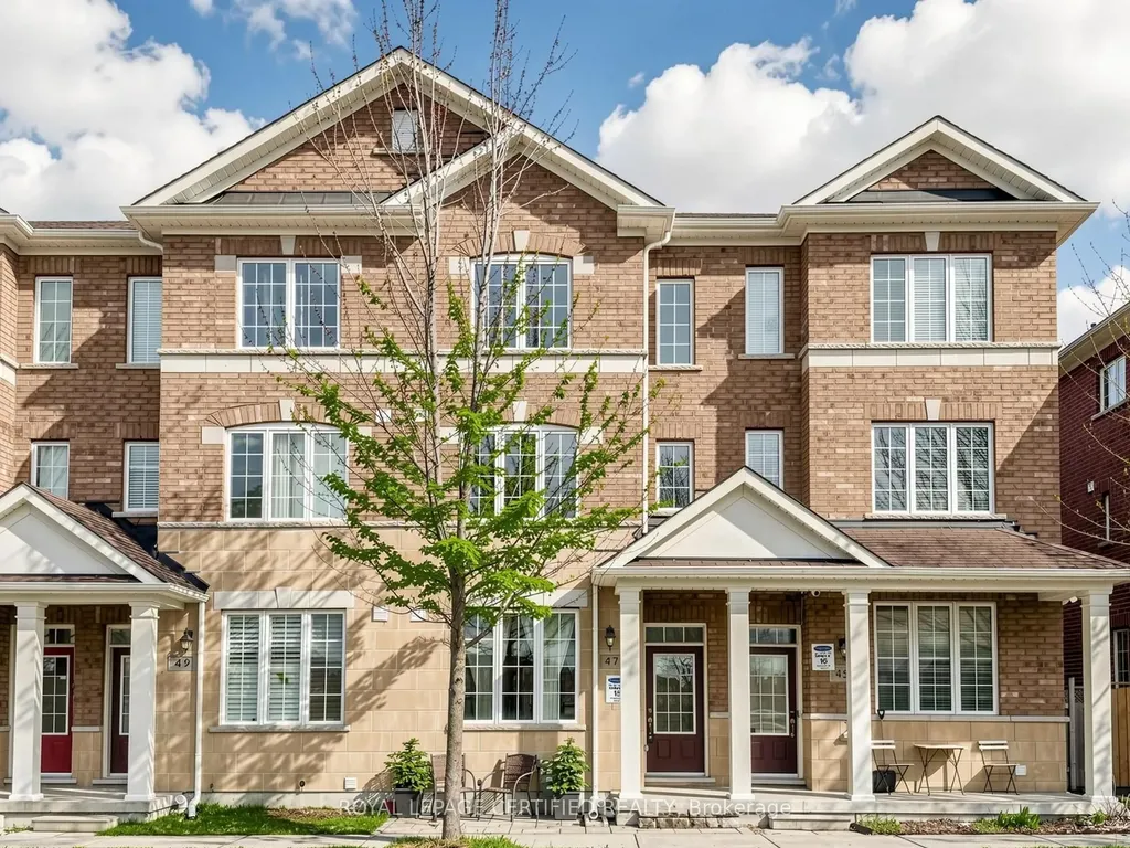 47 Red Brick Road Markham ON L6B 0T8