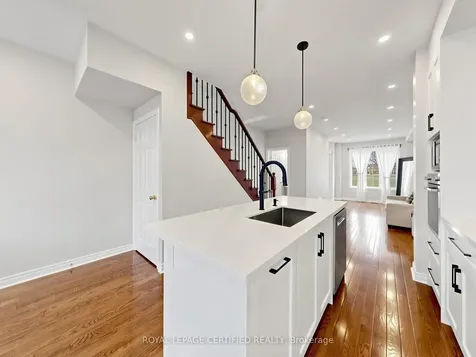 47 Red Brick Road Markham ON L6B 0T8