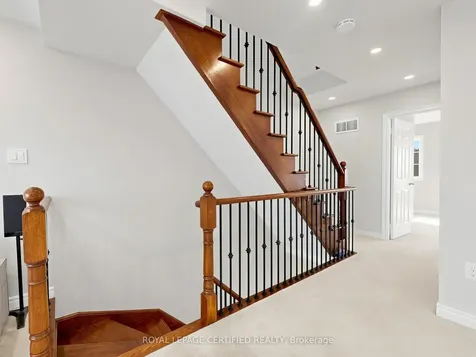 47 Red Brick Road Markham ON L6B 0T8