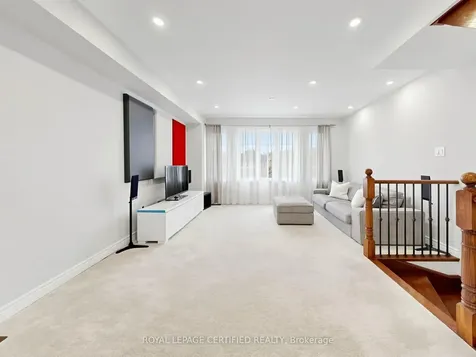 47 Red Brick Road Markham ON L6B 0T8