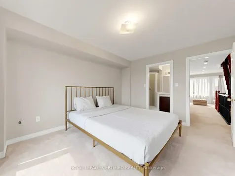 47 Red Brick Road Markham ON L6B 0T8
