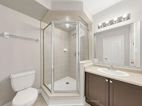 47 Red Brick Road Markham ON L6B 0T8
