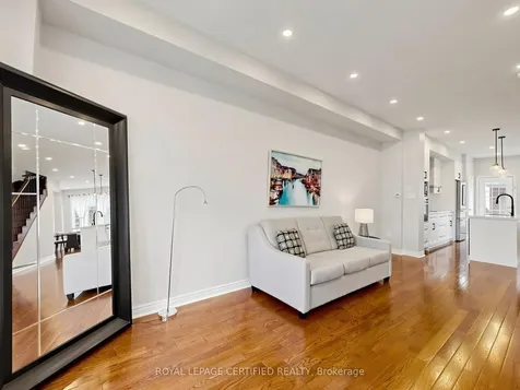 47 Red Brick Road Markham ON L6B 0T8