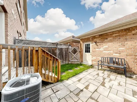 47 Red Brick Road Markham ON L6B 0T8