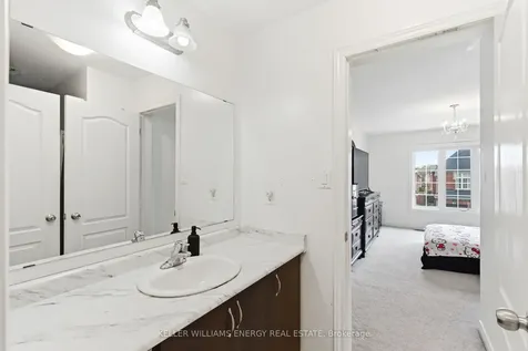 119 Stewart Crescent Bradford West Gwillimbury ON L3Z 0T3
