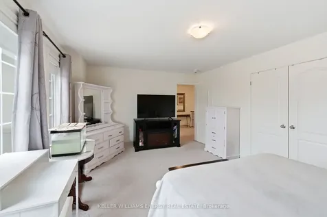 119 Stewart Crescent Bradford West Gwillimbury ON L3Z 0T3
