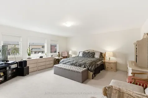 119 Stewart Crescent Bradford West Gwillimbury ON L3Z 0T3