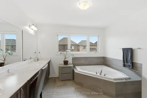 119 Stewart Crescent Bradford West Gwillimbury ON L3Z 0T3