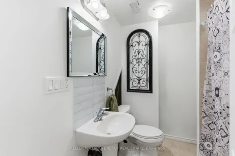 119 Stewart Crescent Bradford West Gwillimbury ON L3Z 0T3
